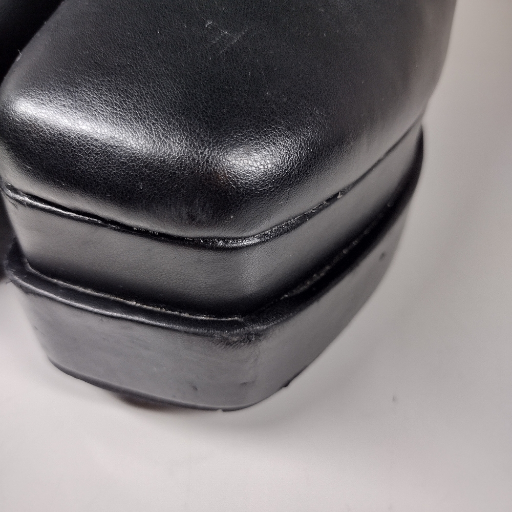 Boohoo Black Chunky High Platform Boots - Picture 14 of 15